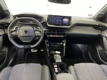 Photo 24 Peugeot 208  Hybrid 136 e-DCS6