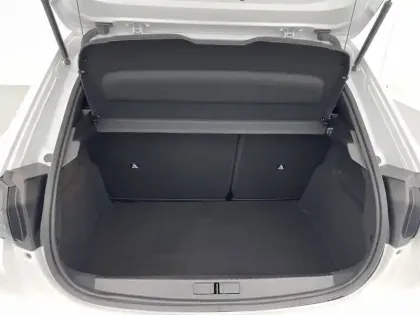 Photo 12 Peugeot 208  Hybrid 136 e-DCS6