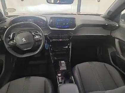 Photo 41 Peugeot 2008  BlueHDi 130 S&S EAT8