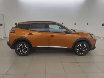Photo 38 Peugeot 2008  BlueHDi 130 S&S EAT8