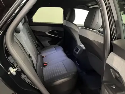 Photo 16 Peugeot 3008  Electrique 210 ch 73 kWh