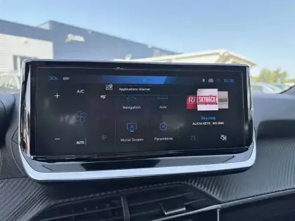 Photo 17 Peugeot 2008  Hybrid 110 e-DCS6