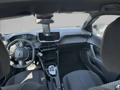 Photo 7 Peugeot 2008  Hybrid 110 e-DCS6