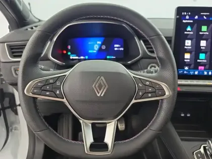 Photo 35 Renault Symbioz  E-Tech full hybrid 145