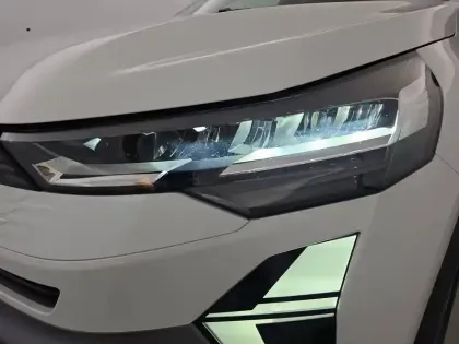 Photo 25 Renault Symbioz  E-Tech full hybrid 145