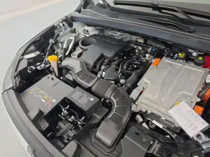 Photo 26 Renault Symbioz  E-Tech full hybrid 145
