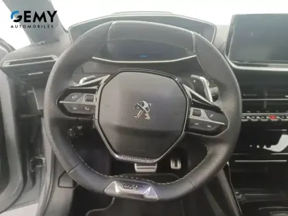 Photo 12 Peugeot 208  PureTech 100 S&S EAT8