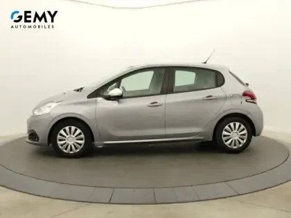 Photo 18 Peugeot 208  PureTech 68ch BVM5