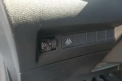 Photo 40 Peugeot 208  Electrique 50 kWh 136ch