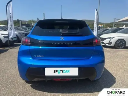 Photo 27 Peugeot 208  Electrique 50 kWh 136ch