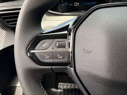 Photo 14 Peugeot 208  Electrique 156ch 54 kWh