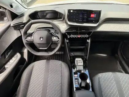 Photo 15 Peugeot 208  Electrique 156ch 54 kWh