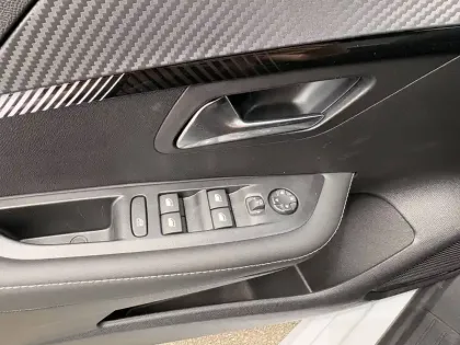 Photo 42 Peugeot 208  Electrique 156ch 54 kWh