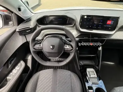 Photo 9 Peugeot 208  Electrique 156ch 54 kWh