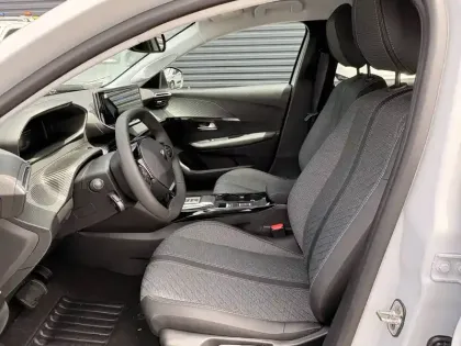 Photo 10 Peugeot 208  Electrique 156ch 54 kWh