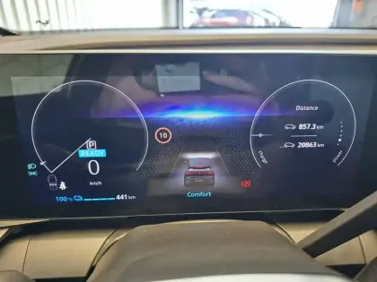 Photo 31 Renault Megane  E-Tech EV60 220 ch optimum charge
