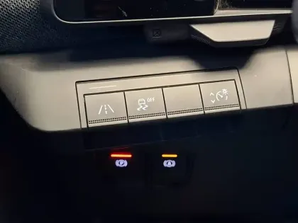 Photo 32 Renault Megane  E-Tech EV60 220 ch optimum charge
