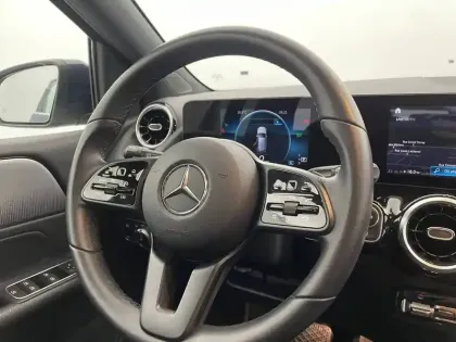 Photo 31 Mercedes Classe B  200 d 8G-DCT
