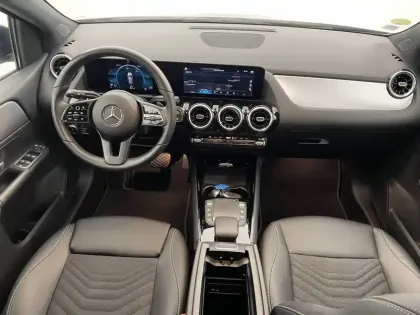 Photo 30 Mercedes Classe B  200 d 8G-DCT