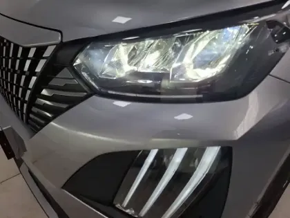Photo 35 Peugeot 2008  100 S&S BVM6
