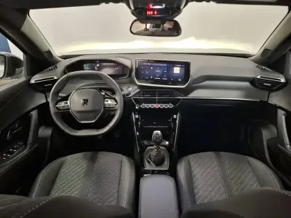 Photo 17 Peugeot 2008  100 S&S BVM6