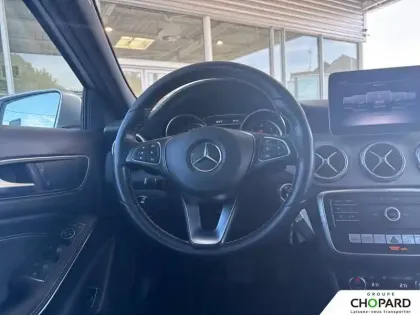 Photo 15 Mercedes GLA  180 d 7-G DCT