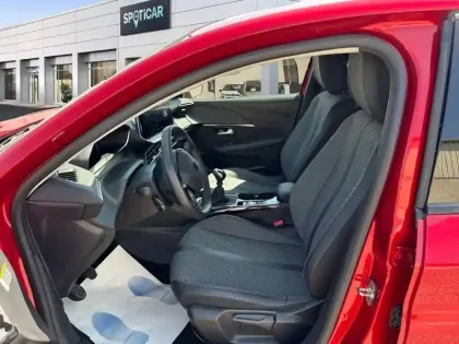 Photo 18 Peugeot 208  PureTech 100 S&S BVM6