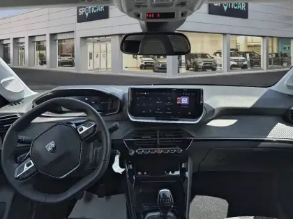 Photo 17 Peugeot 208  PureTech 100 S&S BVM6