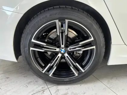 Photo 11 BMW Serie 3 320d 190 ch BVA8