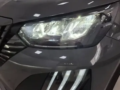Photo 35 Peugeot 2008  100 S&S BVM6