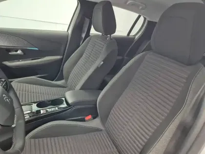 Photo 8 Peugeot 208  Electrique 50 kWh 136ch