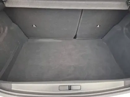Photo 5 Peugeot 208  Electrique 50 kWh 136ch