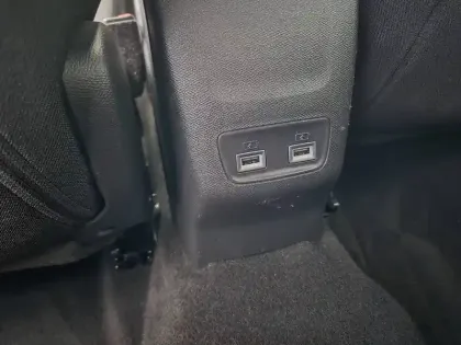 Photo 23 Peugeot 208  Electrique 50 kWh 136ch