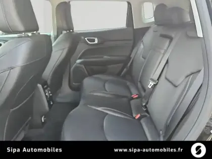 Photo 12 Jeep Compass  1.5 Turbo T4 130 ch e-Hybrid BVR7