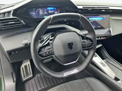 Photo 8 Peugeot 308  PHEV 180 e-EAT8