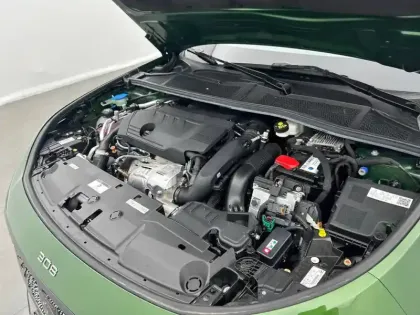 Photo 14 Peugeot 308  PHEV 180 e-EAT8