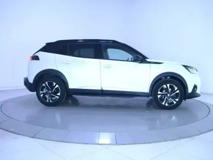 Photo 23 Peugeot 2008  PureTech 130 S&S EAT8