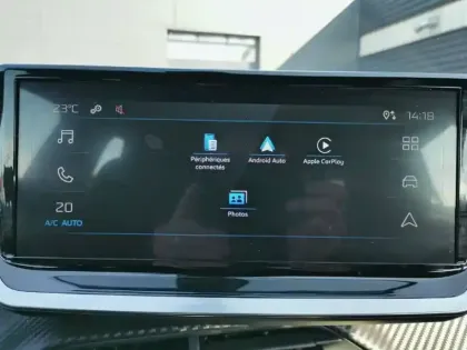 Photo 18 Peugeot 2008  PureTech 100 S&S BVM6