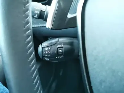Photo 18 Peugeot 2008  PureTech 130 S&S EAT8