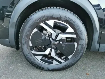 Photo 12 Peugeot 2008  PureTech 130 S&S EAT8
