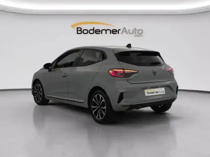 Photo 11 Renault Clio  TCe 90
