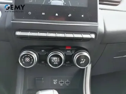 Photo 40 Renault Captur  E-Tech 145 - 21