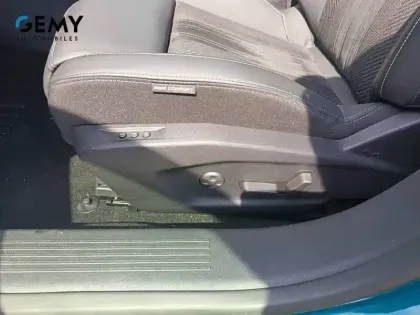 Photo 13 Peugeot 408  PHEV 225 e-EAT8