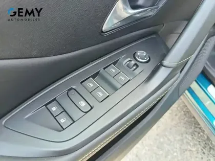 Photo 12 Peugeot 408  PHEV 225 e-EAT8