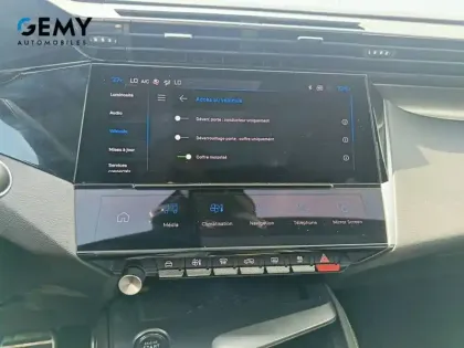 Photo 25 Peugeot 408  PHEV 225 e-EAT8