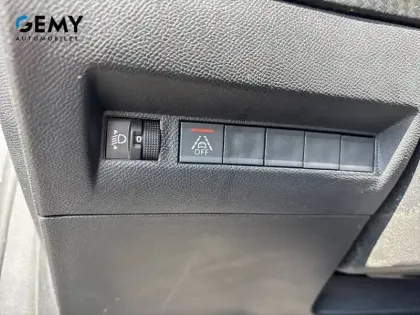 Photo 15 Peugeot 208  PureTech 100 S&S BVM6