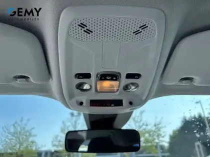 Photo 19 Peugeot 2008  PureTech 100 S&S BVM6