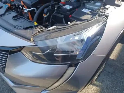 Photo 18 Peugeot 208  Electrique 50 kWh 136ch