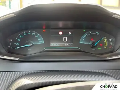 Photo 16 Peugeot 2008  Electrique 136 ch