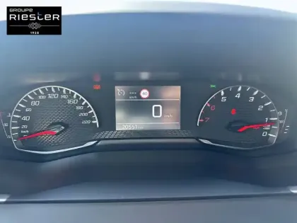 Photo 9 Peugeot 2008  PureTech 100 S&S BVM6